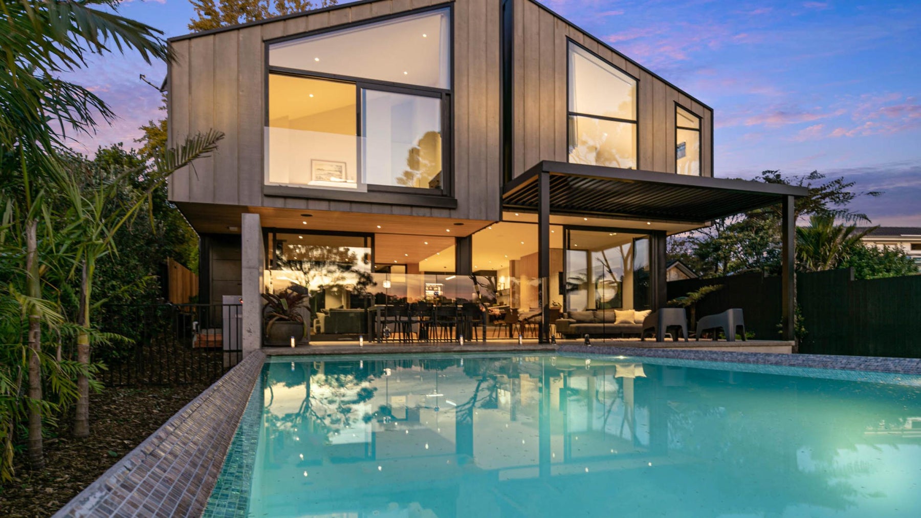Poolside exterior at 16 Kingfisher Grove, Greenhithe